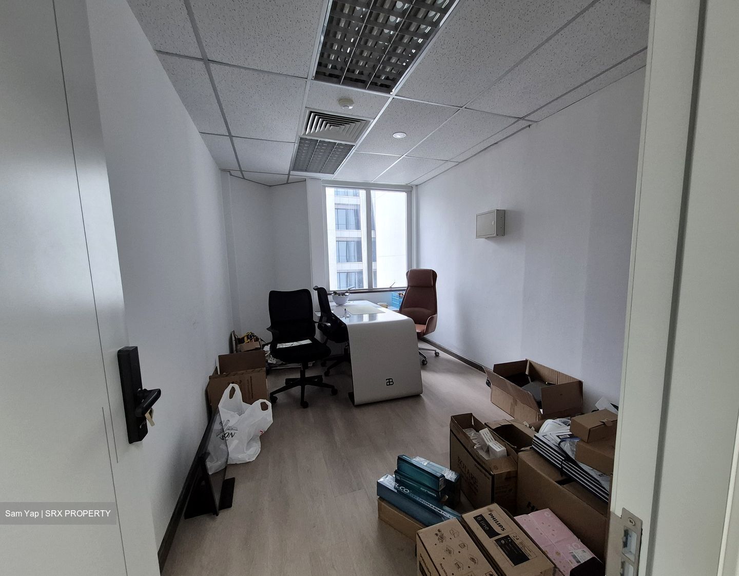Bangkok Bank Building (D1), Office #625451611